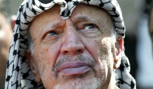 بالصور: في إحياء ذكرى أبو عمار.. مين "فتح" انتوا ولا هما؟!