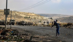 بالفيديو: تنديد شعبي باستمرار التخاذل العربي مع مدينة "القدس" عقب قرار أمريكا