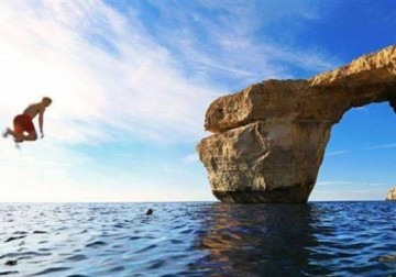 نظرة على نافذة أزور وعجائب طبيعية أخرى في مالطا